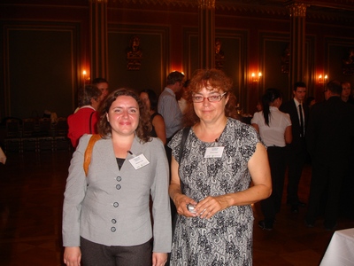 Заступник декана факультету технологій, Ph. D., Aleksandra Mrela (Kujawy and Pomorze University in Bydgoszcz, Польща) та к. ф.м. н., доцент кафедри математичного моделювання та соціальної інформатики, Ємець Олександра Олегівна на офіційному прийомі мером м.Цитау учасників колоквіуму