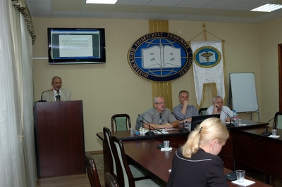 Виступає к. т. н., професор Східноукраїнського національного університету ім. Володимира Даля Плотніков Анатолій Дмитрович